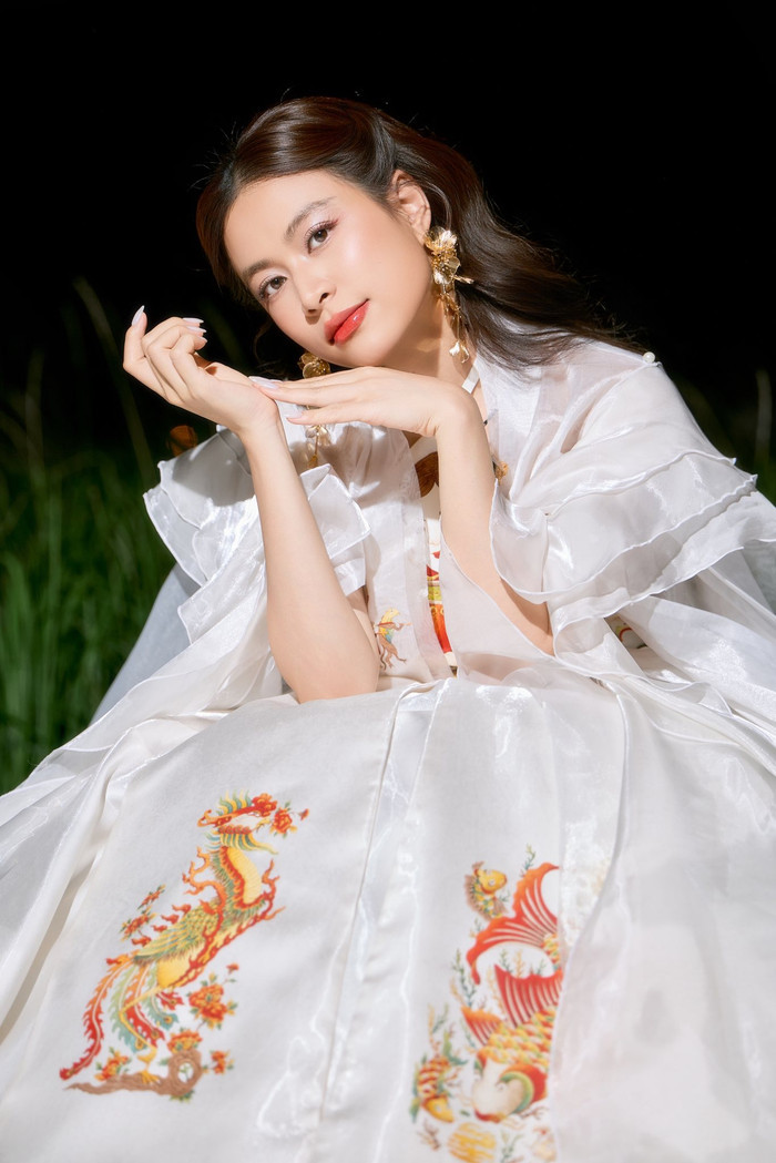 Ca sĩ Hoàng Thùy Linh&nbsp;