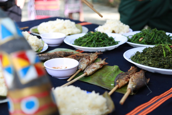 Nét đẹp văn hóa của đồng bào Cơ Tu. Ảnh: Tiền Phong