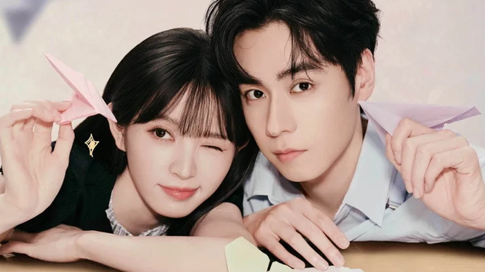 Ở dòng phim thanh xuân, Bạn Gái Thiên Tài thu hút sự quan tâm với màn kết hợp giữa Điền Hi Vi và Hồ Nhất Thiên. Nhân vật chính Lâm Tri Hạ là thiên tài toán học nhưng khép kín và khó hòa nhập với mọi người. Khi bước vào trung học, cô gặp Giang Du Bạch - nam sinh học giỏi, ấm áp và luôn sẵn sàng giúp đỡ người khác. Từ những buổi học chung, các kỳ thi và những kỷ niệm tuổi trẻ, cả hai dần nảy sinh tình cảm. Tuy nhiên, biến cố gia đình khiến Giang Du Bạch phải rời đi, để lại một mối tình còn dang dở trước khi họ có cơ hội gặp lại ở tuổi trưởng thành.
