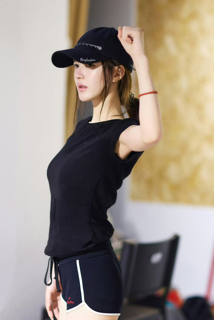 Nhiều khán giả cảm thấy lo lắng cho Triệu Lộ Tư khi cô mất khối tài sản lớn. Ảnh: Weibo