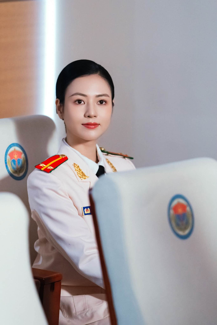 Việt Hoa gửi lời cảm ơn đến ê-kíp và khán giả đã đồng hành trong suốt thời gian bộ phim lên sóng. (Ảnh: FBNV)