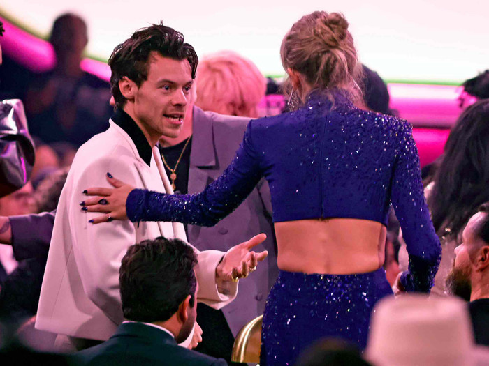 Harry Styles bất ngờ nhắc đến đám cưới của Taylor Swift và Travis Kelce Ảnh 3