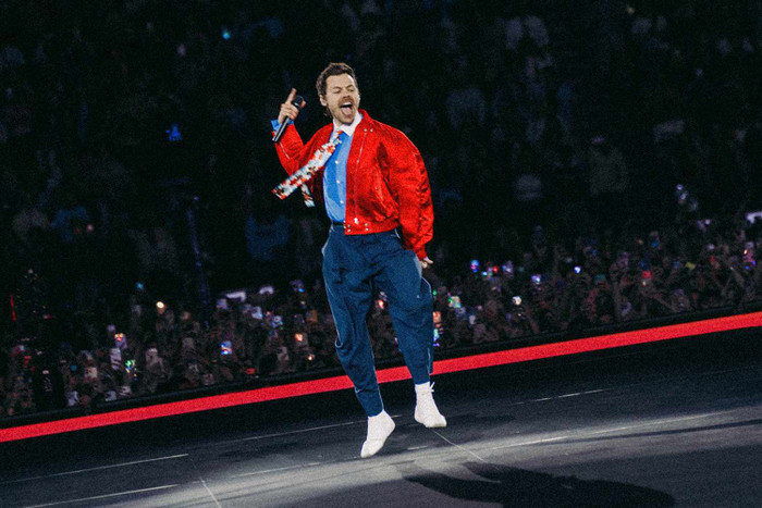 Harry Styles bất ngờ nhắc đến đám cưới của Taylor Swift và Travis Kelce Ảnh 5