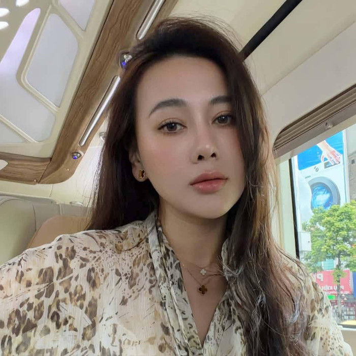 Hình ảnh mới nhất được Phương Oanh đăng tải trên mạng xã hội. Ảnh: FBNV