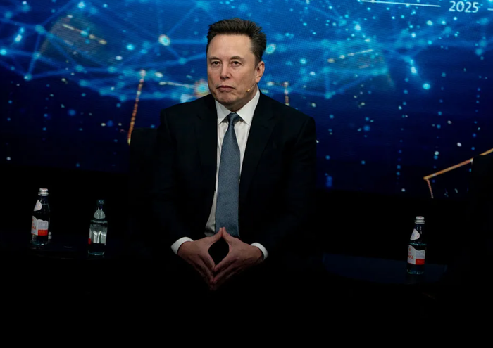 Elon Musk cho biết SpaceX đang tìm cách giải quyết một trong những điểm nghẽn lớn của ngành AI bằng việc tự sản xuất bộ phận tuabin khí vốn rất khó chế tạo. Ảnh: Bloomberg
