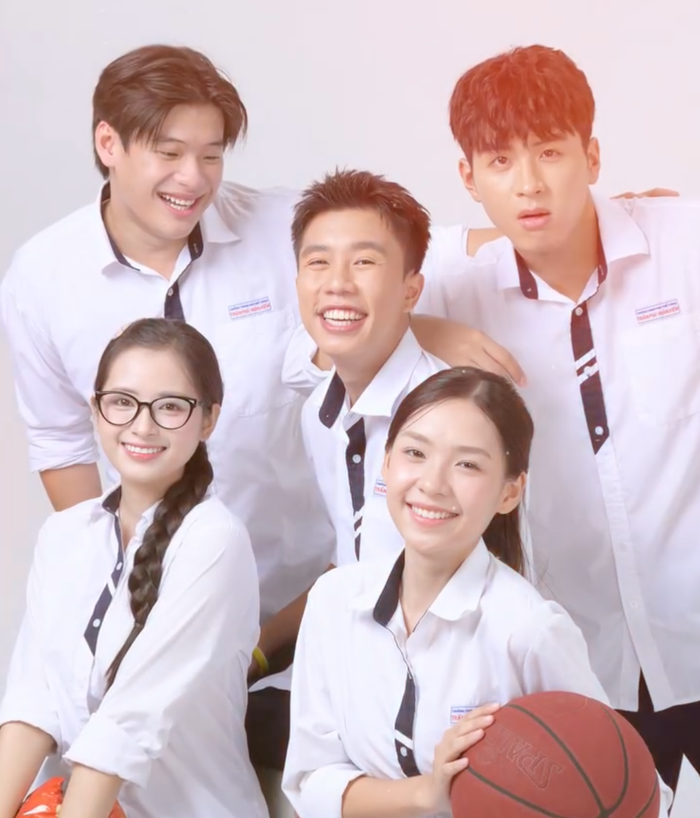 Dàn diễn viên trẻ trong Mùa Hè Năm Ấy.&nbsp;