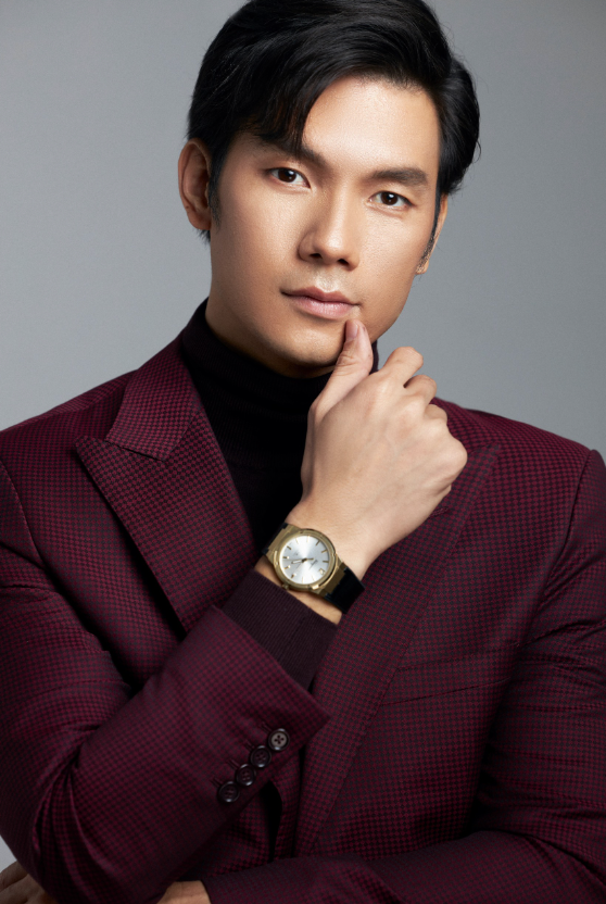 Nhan Phúc Vinh.