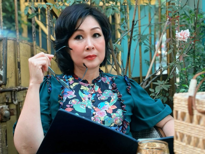 Sau những điều dở dang, đáng mừng là NSND Hồng Vân vẫn chưa dừng lại.