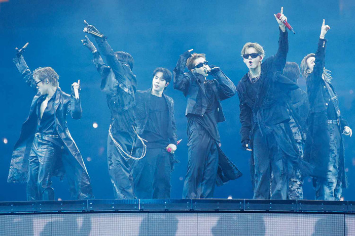 Truyền thông Anh ví sức hút world tour BTS ngang World Cup Ảnh 3