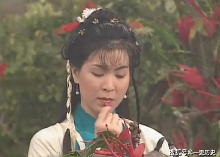 Công Tôn Lục Ngạc chọn cái chết để giải thoát cho bi kịch gia đình.