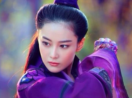 Từ một cô gái từng khao khát tình yêu, Lý Mạc Sầu trở thành “Xích Luyện Tiên Tử” sau những tổn thương không thể hóa giải.