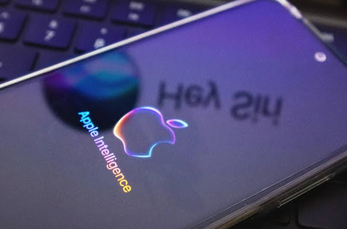 Apple mở rộng khả năng điều khiển ứng dụng của Siri AI, từ phát nhạc, soạn email đến xử lý nhiều tác vụ hằng ngày.Ảnh: Apple.