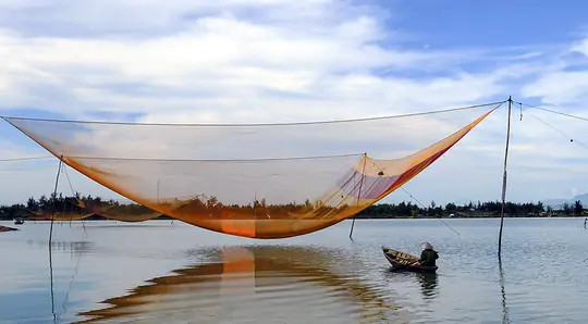 Sông Trường Giang ở Quảng Nam chảy êm đềm, đẹp như tranh vẽ. Ảnh: Tuổi trẻ Online/Người Lao Động&nbsp;