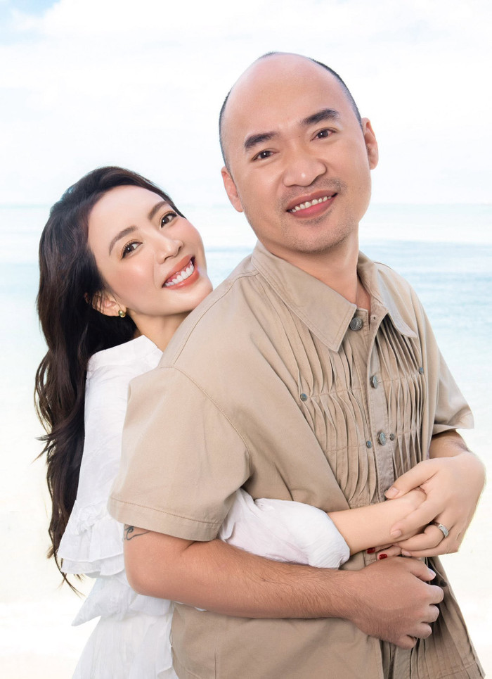 Sau hơn 15 năm đồng hành trong cuộc sống, Thu Trang và Tiến Luật lần đầu hóa thân thành vợ chồng trên màn ảnh rộng. (Ảnh: FBNV)