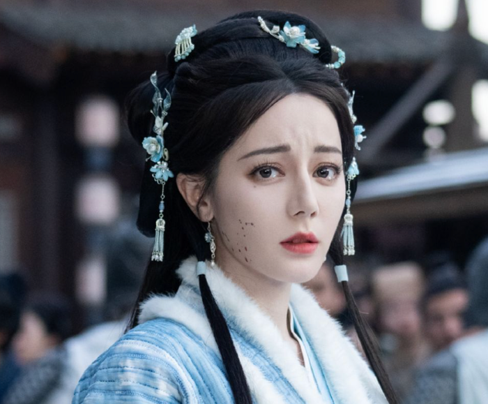 Địch Lệ Nhiệt Ba.