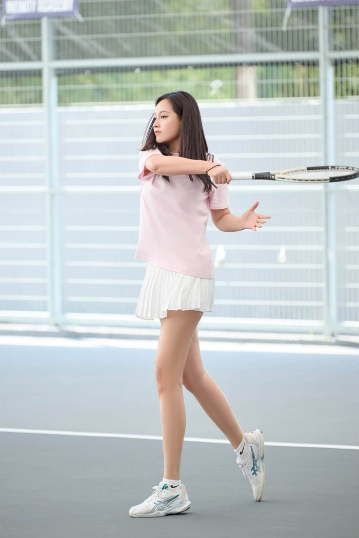 Mai Phương Thúy yêu thích thể thao, đặc biệt là tennis.