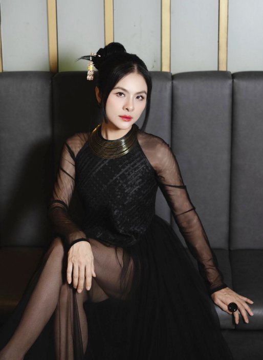Diễn viên Vân Trang.