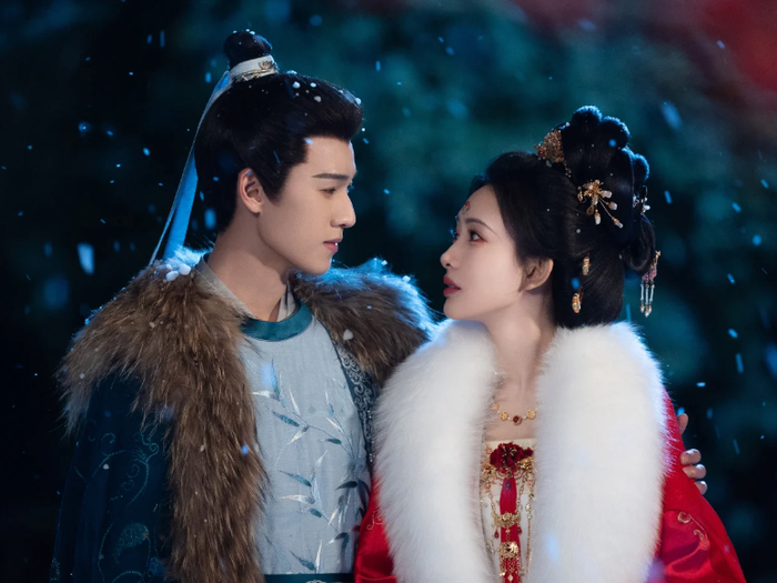 Ngay từ khi công bố, Thượng Công Chúa đã tạo hiệu ứng rất lớn. Tính đến đầu tháng 11, lượng đặt xem trước trên Tencent Video vượt 1,13 triệu, liên tục nằm trong Top 3 bảng xếp hạng phim chờ phát sóng của Datawin. Trên Weibo, chủ đề về cặp đôi 'Quân Khiên Mạnh Nhiễu' đạt hàng trăm triệu lượt đọc. Những cảnh hôn như lật người hôn hay ôm vai hôn sâu, được quay trong nhiều giờ liên tục, cũng trở thành đề tài được khán giả bàn luận sôi nổi.