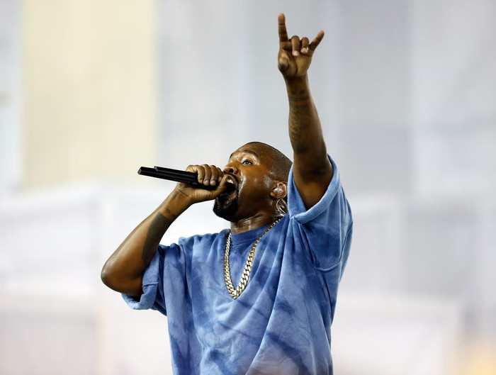 Kanye West tiếp tục hầu tòa, bị nhà sản xuất tố quỵt tiền suốt hai năm Ảnh 3