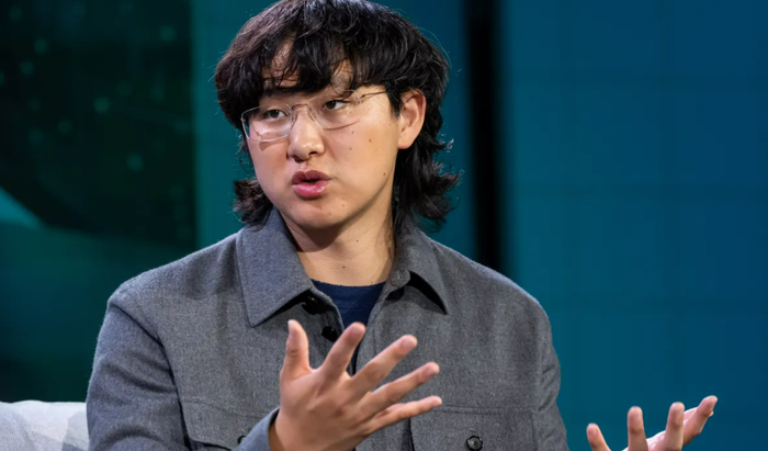 Alexandr Wang, giám đốc AI của Meta, người đứng đầu Meta Superintelligence Labs. Ảnh: Bloomberg