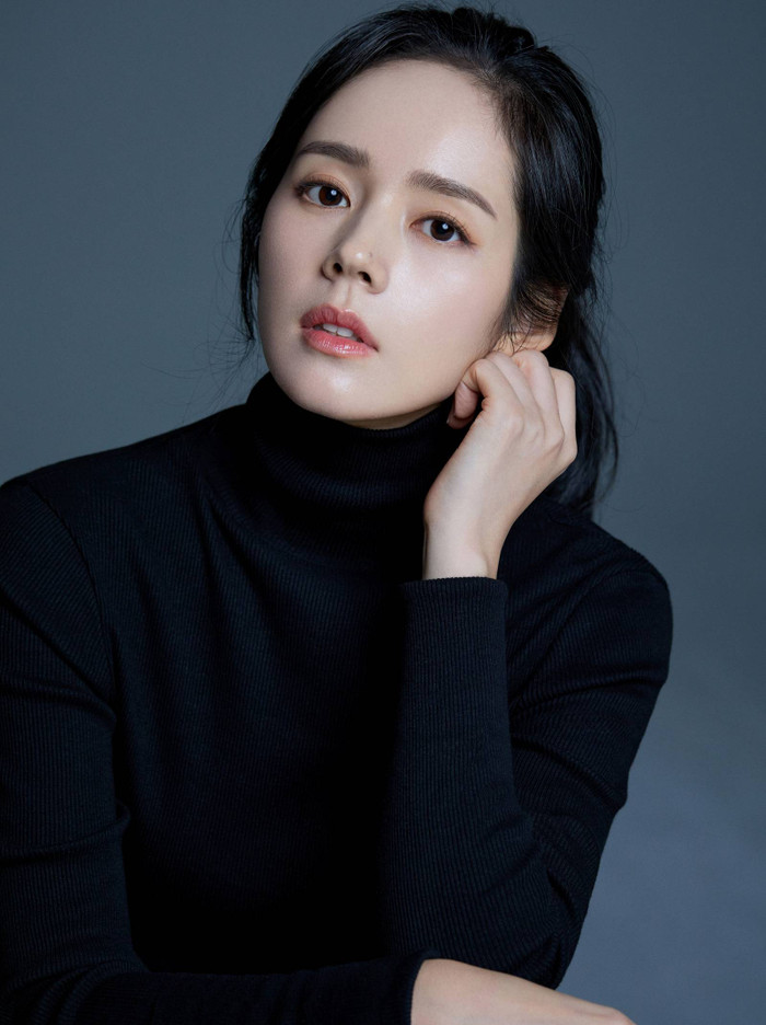 Han Ga In được xem là một trong những mỹ nhân không tuổi của màn ảnh Hàn.