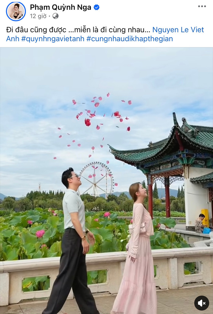 Quỳnh Nga hạnh phúc bên Việt Anh. Ảnh: Chụp màn hình FBNV