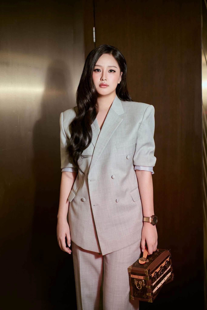 Bên cạnh hoạt động nghệ thuật, Hoa hậu Mai Phương Thúy còn thành công trong lĩnh vực kinh doanh.