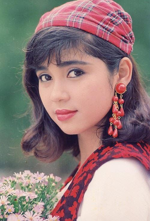Việt Trinh từng là một trong những mỹ nhân đình đám nhất màn ảnh Việt thập niên 1990. Ảnh: FBNV.