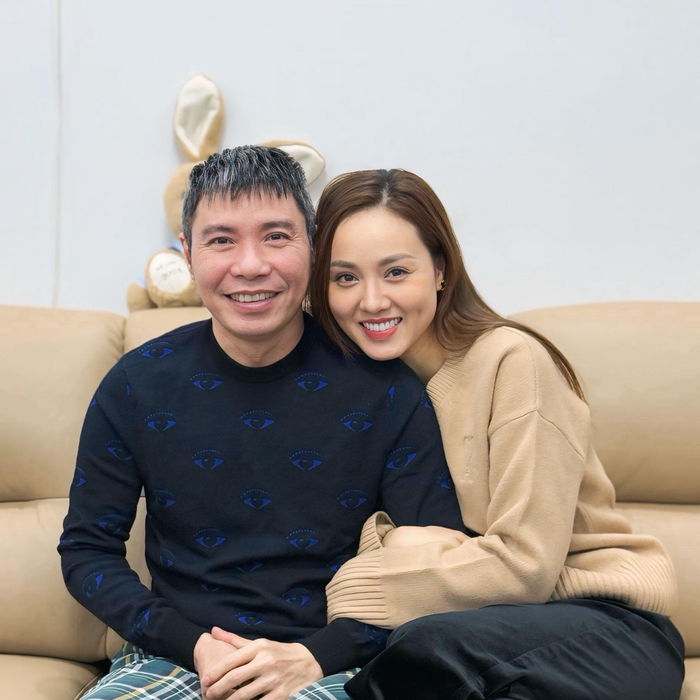 Ngọc Hà khiến nhiều người ngưỡng mộ khi chọn ở lại bên NSND Công Lý gặp biến cố sức khỏe.