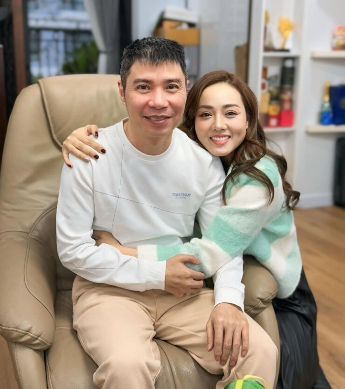 Ngọc Hà đã ở lại bên Công Lý khi nam nghệ sĩ yếu đuối nhất, còn Công Lý từng muốn rời đi vì sợ vợ phải chịu thiệt thòi. Và tất cả đều xuất phát từ tình thương.