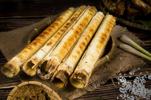 Cơm lam - đặc sản của bà con ở miền Tây Nghệ An. Ảnh: báo Nghệ An