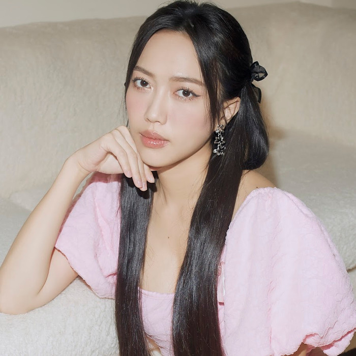 Diệu Nhi thường được biết đến với hình ảnh nhẹ nhàng.