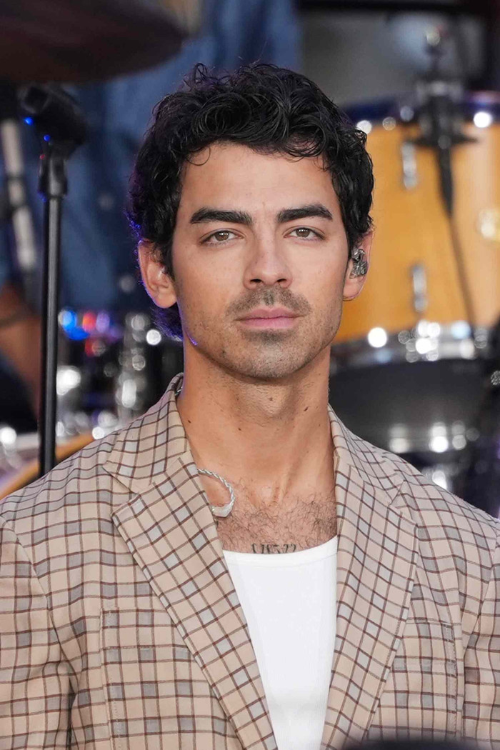 Joe Jonas phải đi trị liệu tâm lý vì doanh số album solo thất bại Ảnh 3