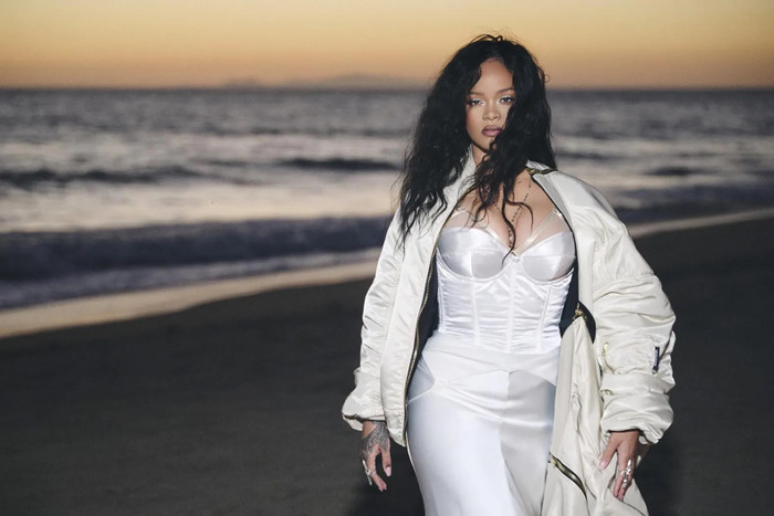 Rihanna lập kỷ lục chưa từng có, đến cả Taylor Swift cũng chưa làm được Ảnh 4