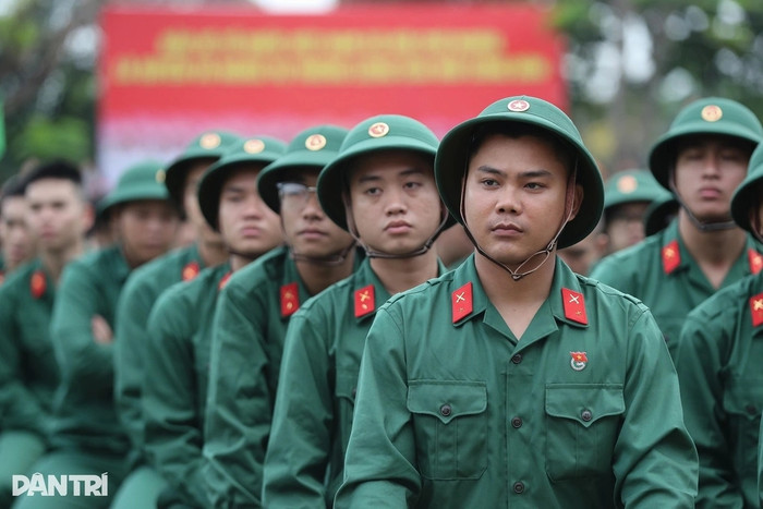 Thanh niên ở TPHCM lên đường nhập ngũ vào tháng 3/2026 (Ảnh: Nam Anh).&nbsp;