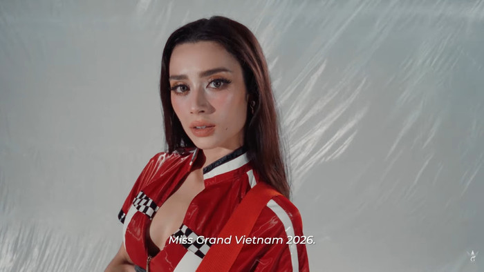 Emoura Phạm trong video giới thiệu bản thân tại Miss Grand International 2026.