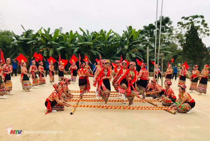 Nét độc đáo trong trang phục và phong tục truyền thống của đồng bào Thái xứ Nghệ. Ảnh:&nbsp;