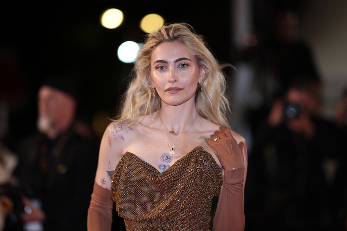 Paris Jackson hé lộ góc khuất quan hệ với Michael Jackson qua hai ca khúc mới Ảnh 1