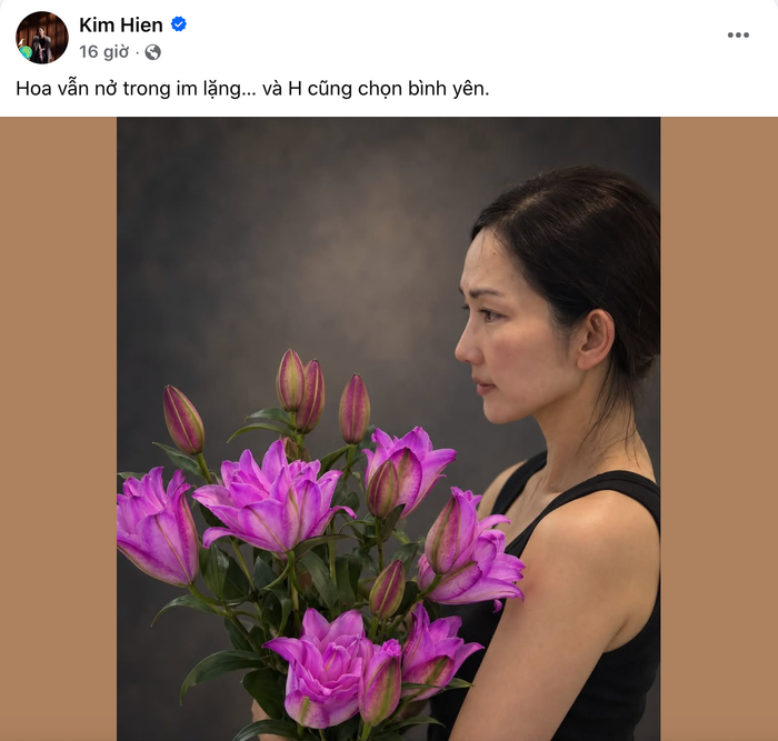 Kim Hiền đăng tải hình ảnh với gương mặt đượm buồn.