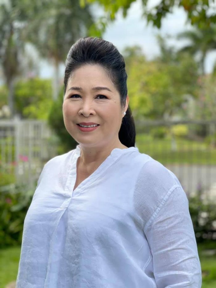 Hồng Vân chọn nhìn về phía trước, chấp nhận thử thách và tiếp tục tin rằng mình vẫn có thể tạo ra một dấu ấn mới.