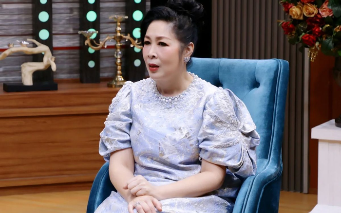 Tình yêu dành cho nghệ thuật của NSND Hồng Vân khiến nhiều khán giả ngưỡng mộ, thán phục.
