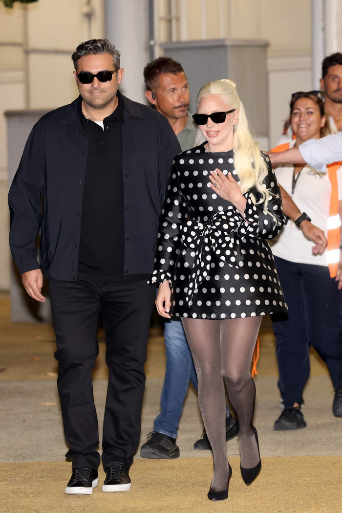 Nhiều người cũng dành lời khen cho mối quan hệ giữa Lady Gaga và Michael Polansky.
