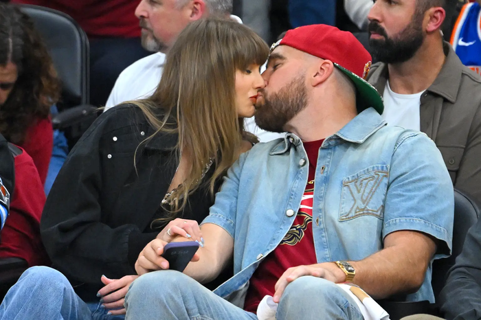 Nam cầu thủ cho biết cả anh và Taylor Swift vô cùng biết ơn những người đã đến chung vui.