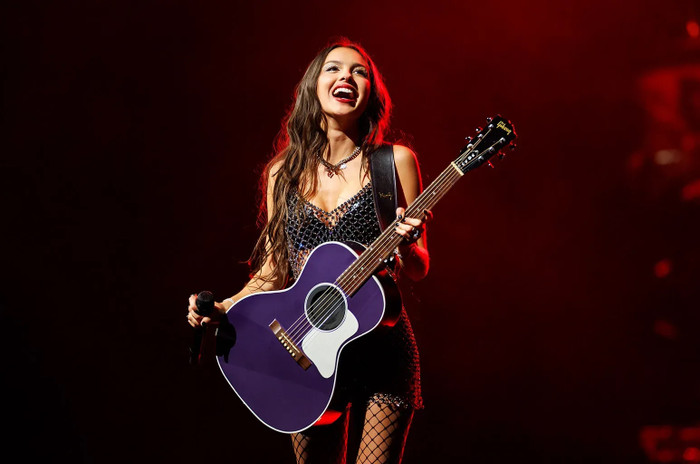 Olivia Rodrigo lập kỷ lục với album mới, sánh vai SZA Ảnh 3
