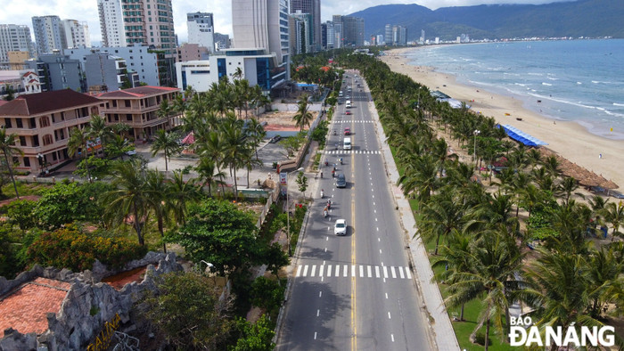 Cảnh đẹp tuyến đường ven biển Hoàng Sa – Võ Nguyên Giáp – Trường Sa. Ảnh: báo Đà Nẵng