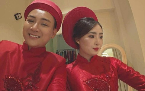 Khán giả mừng cho hạnh phúc mới của Hoài Lâm.
