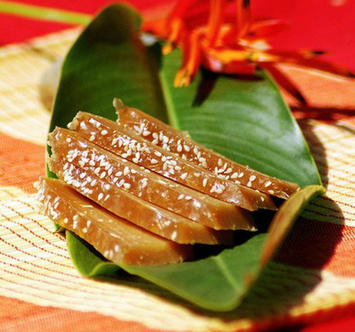 Trong các dịp quan trọng của các gia đình miền Trung, bánh tổ thường xuất hiện. Ảnh: Sưu tầm