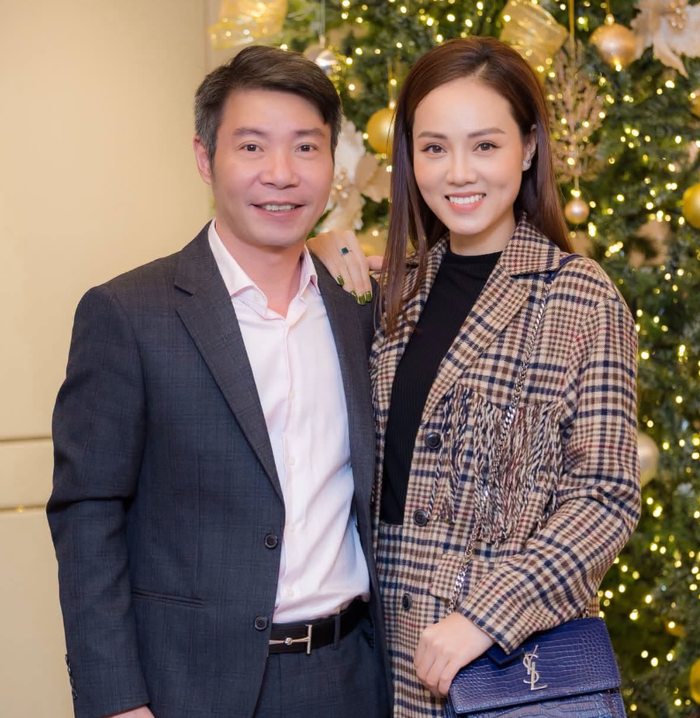 Ngọc Hà dành nhiều thời gian chăm sóc và đồng hành cùng Công Lý sau biến cố sức khỏe. Ảnh: FBNV