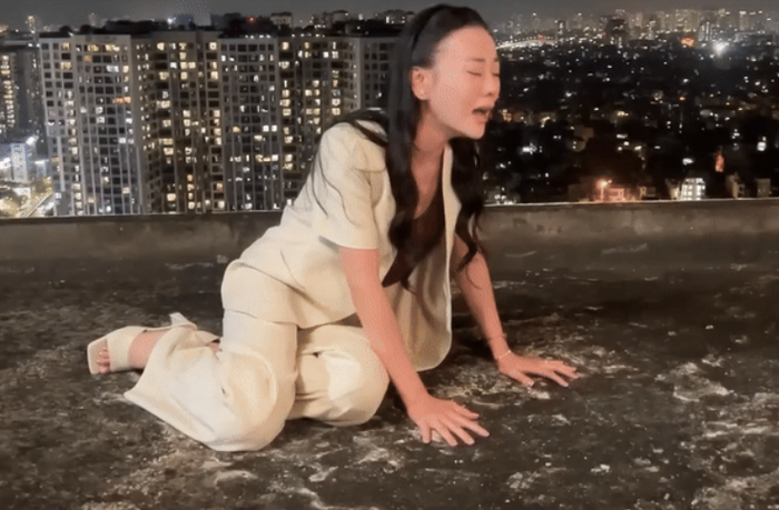 Sau những ý kiến trái chiều ở giai đoạn đầu, Phương Oanh dần nhận phản hồi tích cực hơn khi Mỹ Anh bước vào những phân đoạn nặng tâm lý.