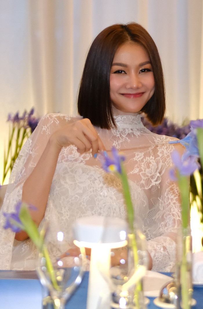 Ở tuổi 43, Thanh Hằng tiếp tục khiến nhiều người trầm trồ bởi diện mạo gần như không có dấu hiệu tuổi tác.&nbsp;